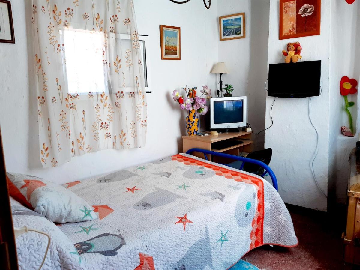 Charming House In Illar With Mountain View And Balcony Villa Kültér fotó